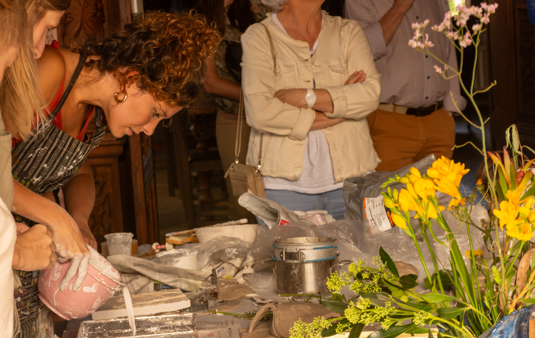 Inez Maes, workshop botanische tegels 